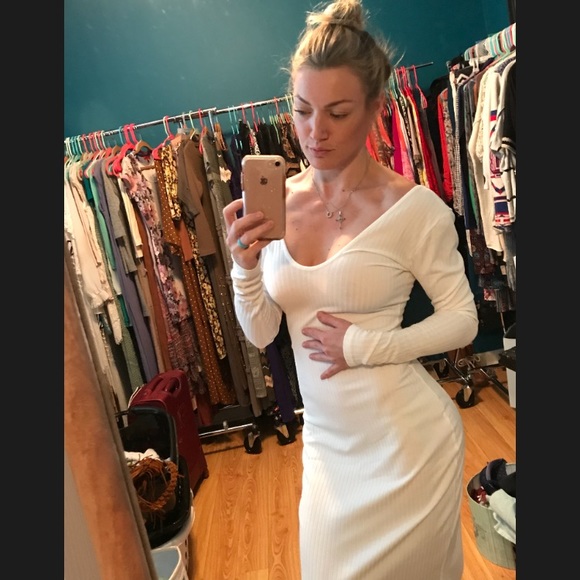SOLD 🦋 White hot cotton ribbed body con maxi - Picture 3 of 5